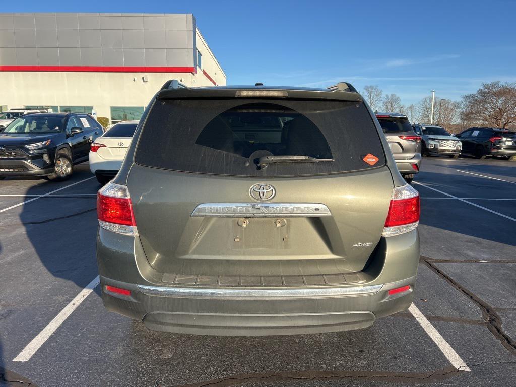 used 2012 Toyota Highlander car, priced at $13,821