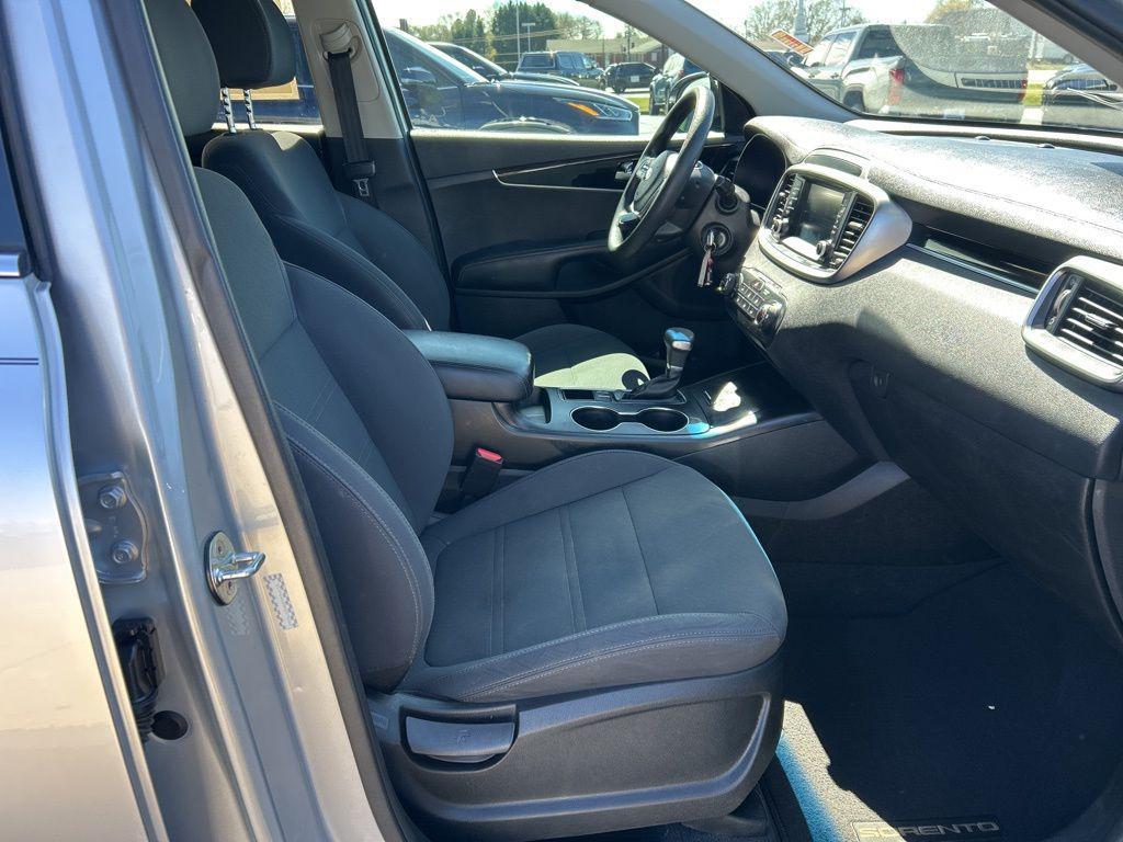 used 2019 Kia Sorento car, priced at $12,580