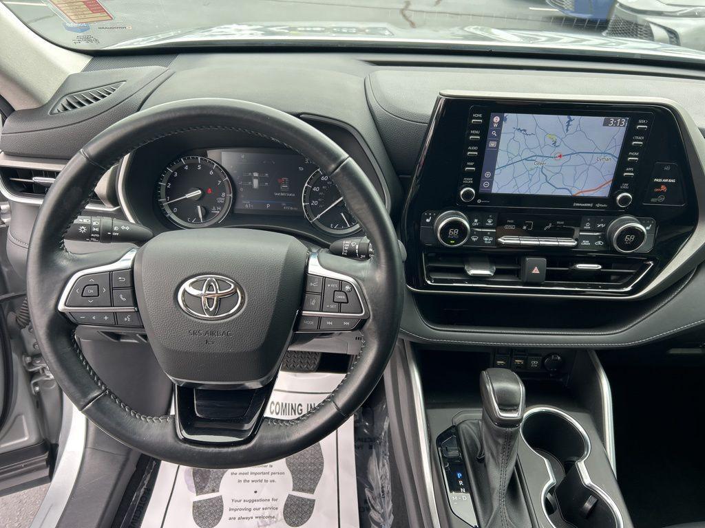 used 2021 Toyota Highlander car, priced at $32,441