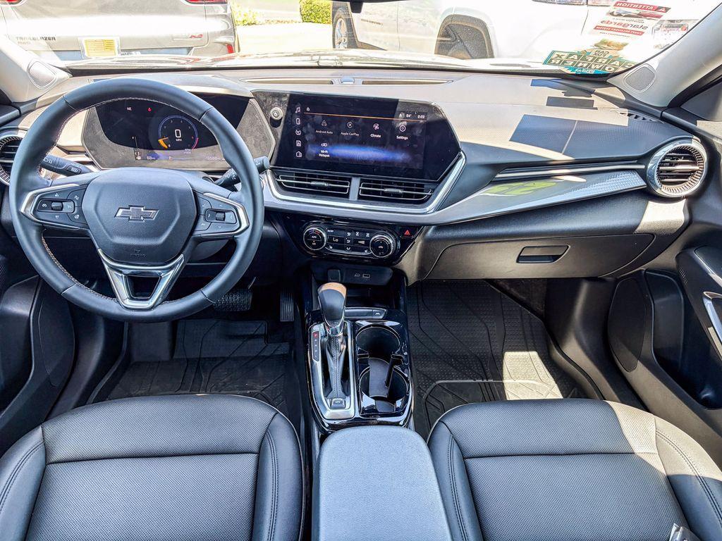 used 2025 Chevrolet Trax car, priced at $23,263