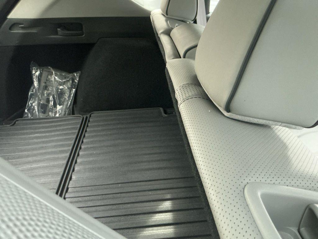 used 2021 Acura RDX car, priced at $27,490