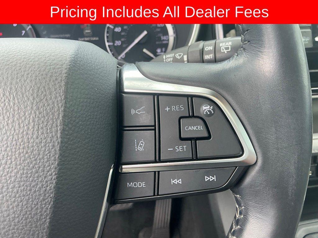used 2021 Toyota Highlander car, priced at $30,697