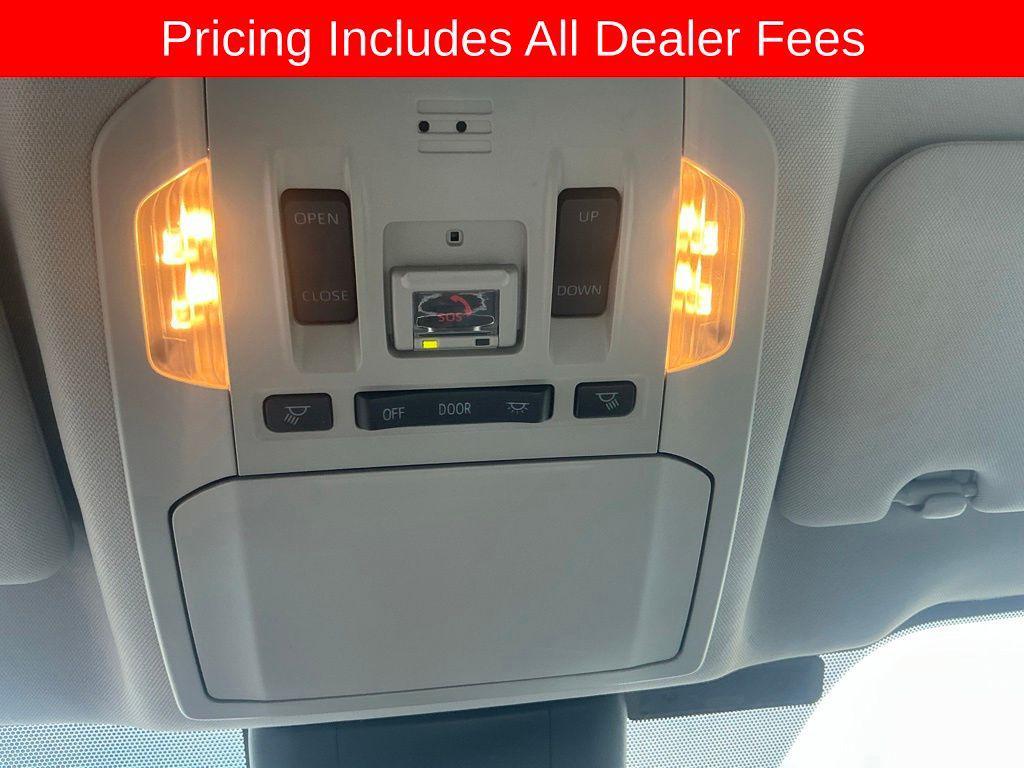 used 2021 Toyota Highlander car, priced at $30,697