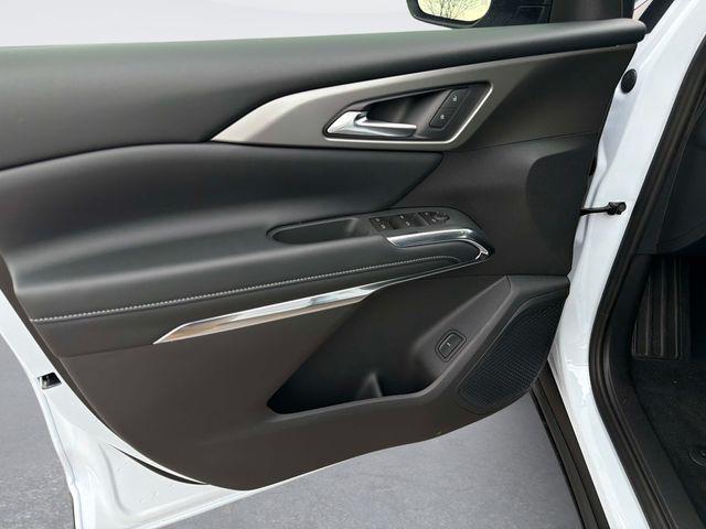 new 2026 Chevrolet Traverse car, priced at $46,635