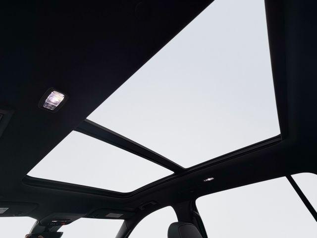 new 2026 Chevrolet Traverse car, priced at $43,789