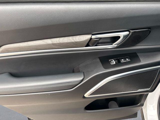 used 2024 Kia Telluride car, priced at $40,371