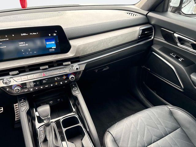 used 2024 Kia Telluride car, priced at $40,371