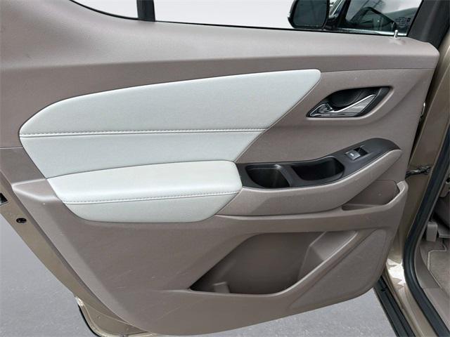 used 2020 Chevrolet Traverse car, priced at $15,689