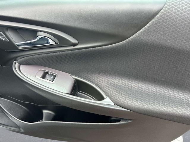 used 2018 Chevrolet Malibu car, priced at $12,984