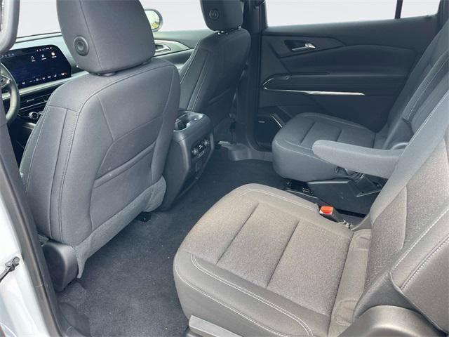 new 2025 Chevrolet Traverse car, priced at $40,000