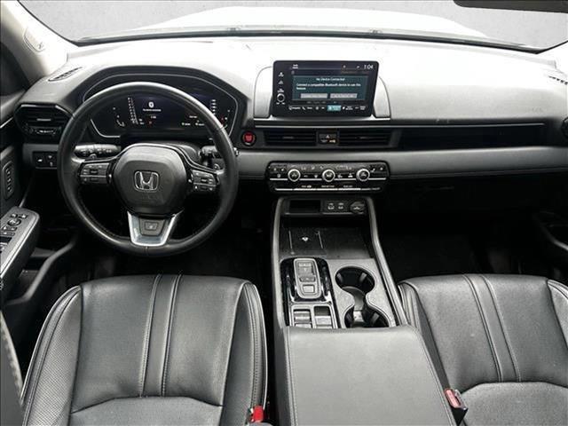 new 2025 Honda Pilot car, priced at $53,308