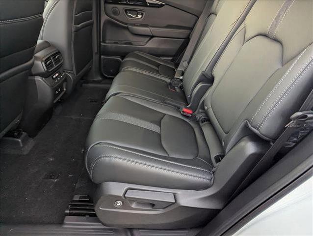 new 2026 Honda Pilot car, priced at $47,195