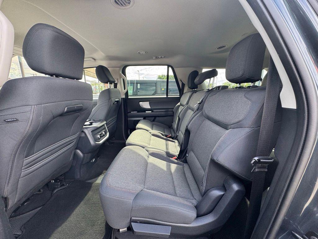 used 2025 Ford Expedition Max car, priced at $58,500