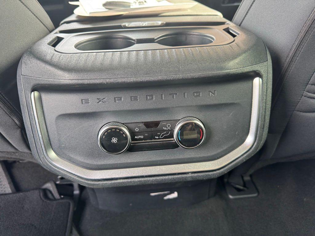 used 2025 Ford Expedition Max car, priced at $58,500