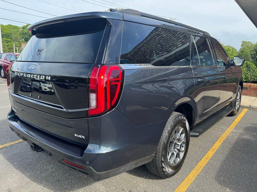 used 2025 Ford Expedition Max car, priced at $58,500