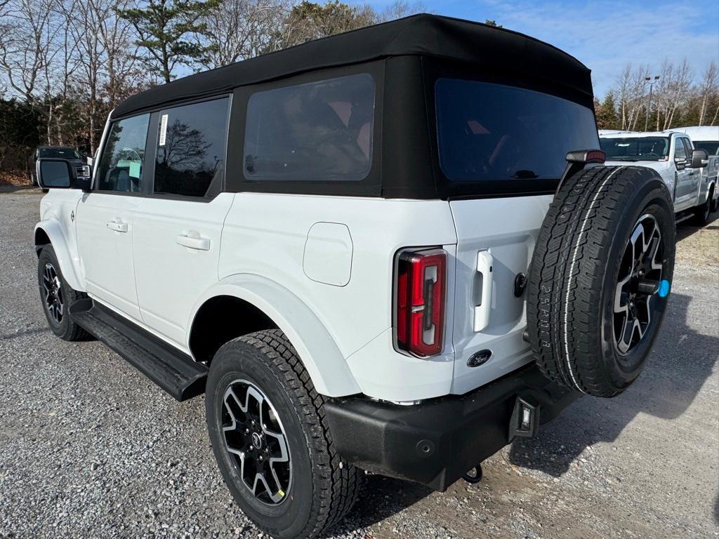 new 2025 Ford Bronco car, priced at $46,595