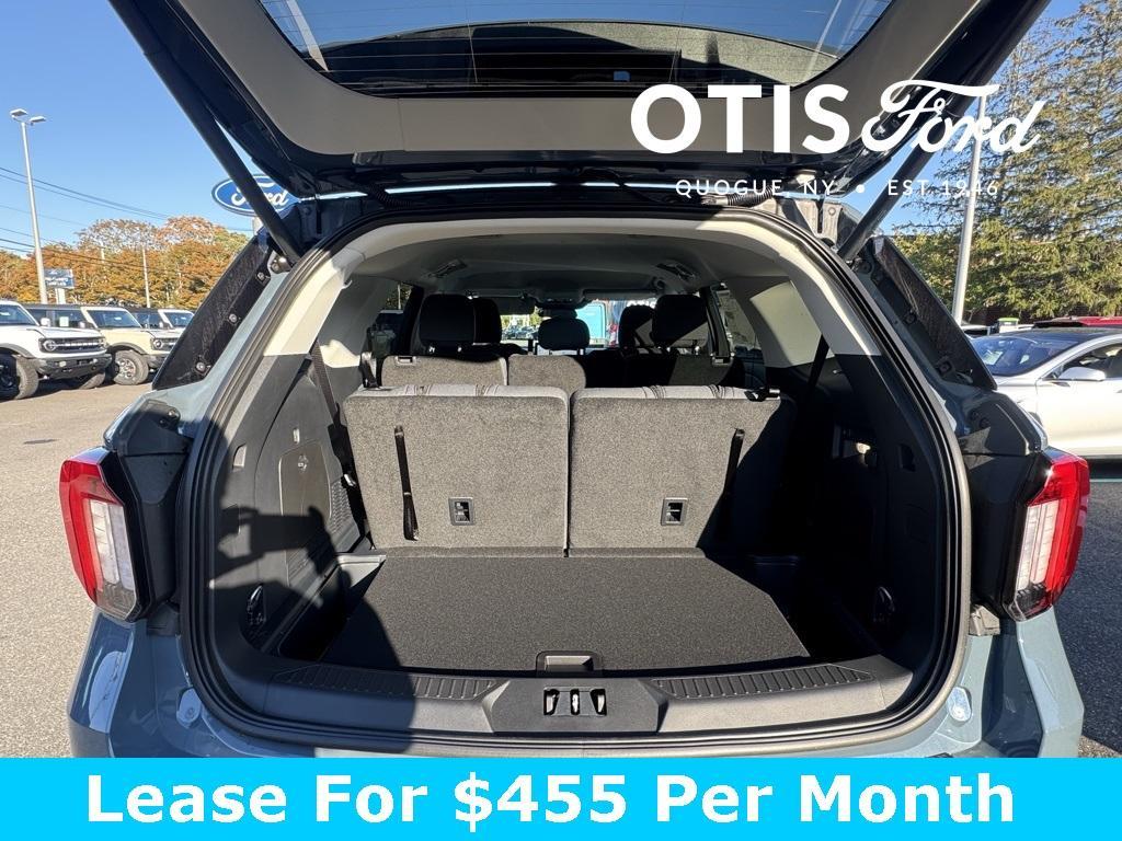 new 2025 Ford Explorer car, priced at $36,964