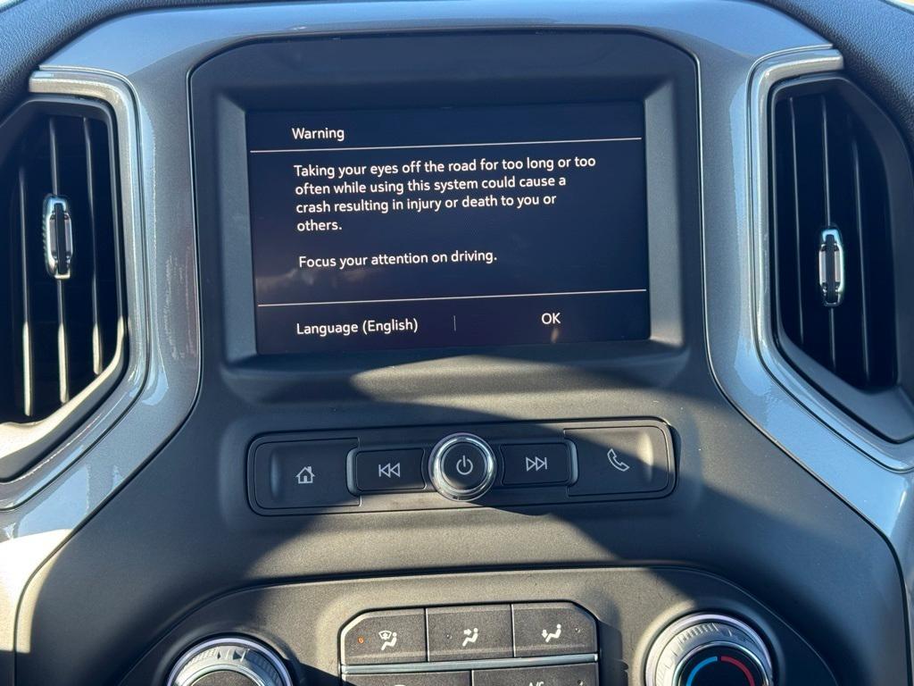 used 2025 Chevrolet Silverado 1500 car, priced at $31,900