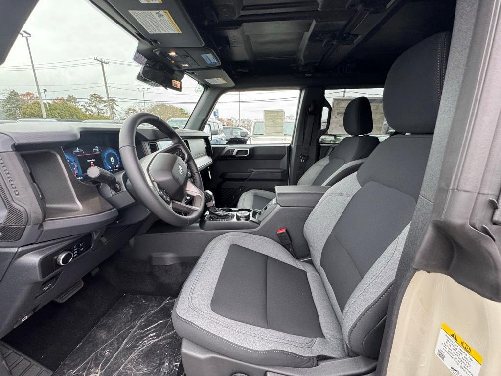 new 2025 Ford Bronco car, priced at $45,520