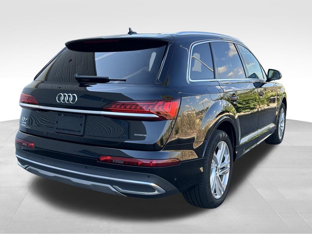 used 2023 Audi Q7 car, priced at $37,498