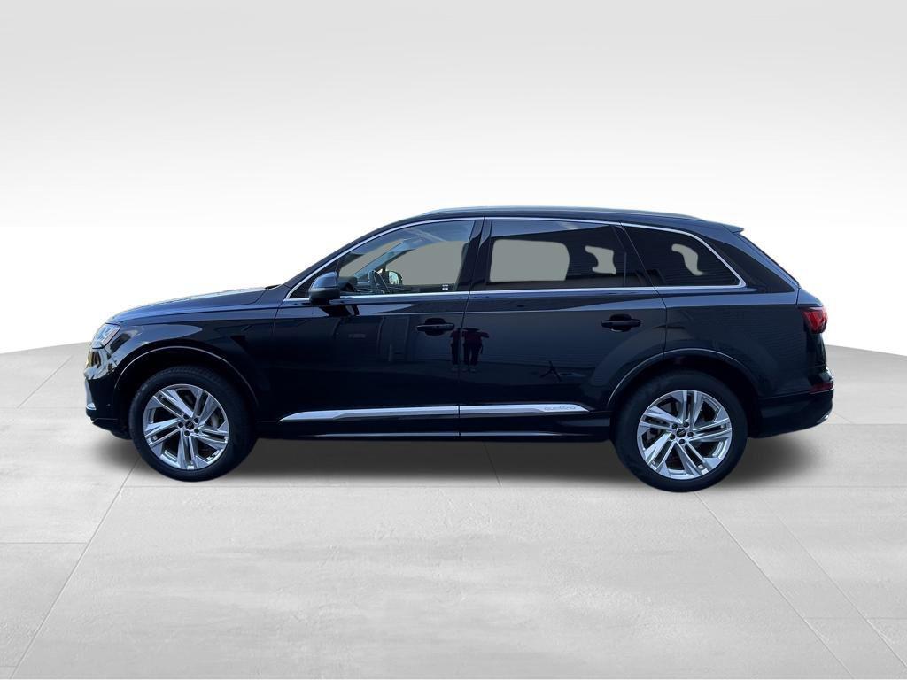 used 2023 Audi Q7 car, priced at $37,498