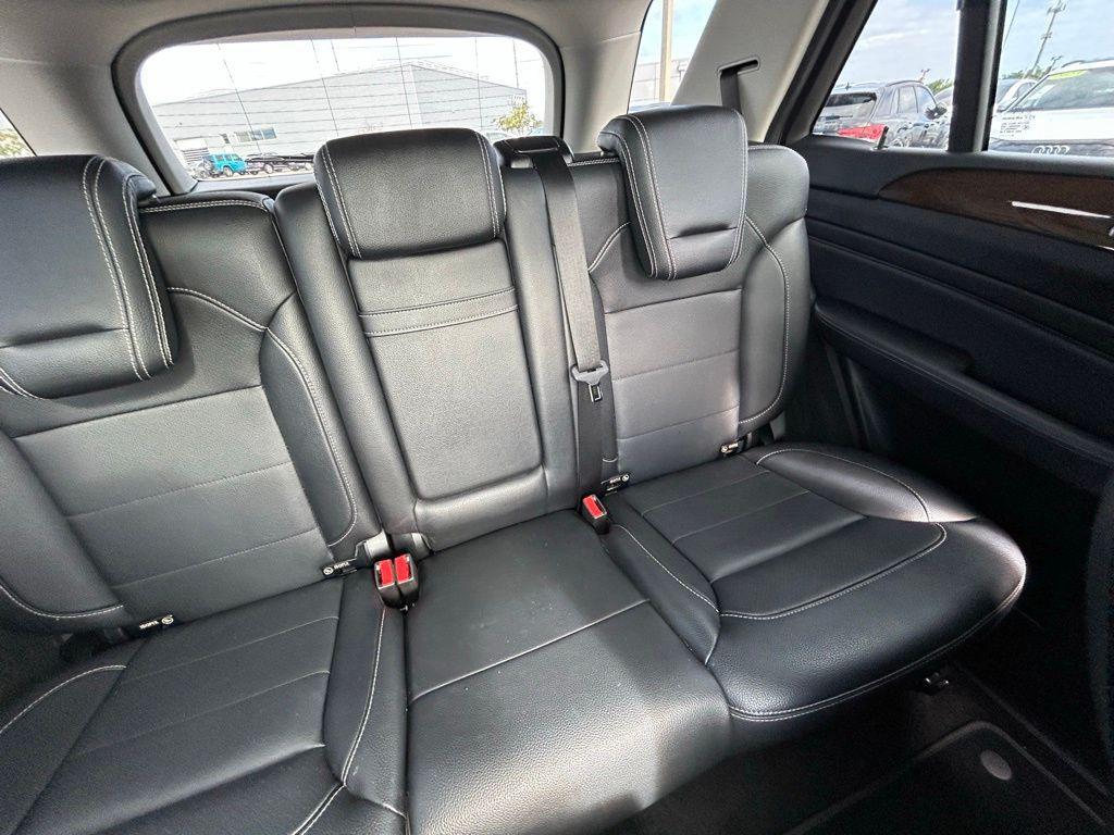 used 2015 Mercedes-Benz M-Class car, priced at $14,995