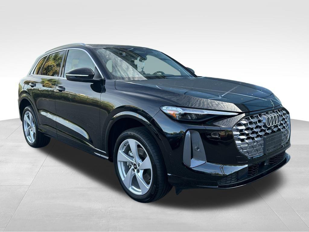 new 2025 Audi Q5 car, priced at $55,660