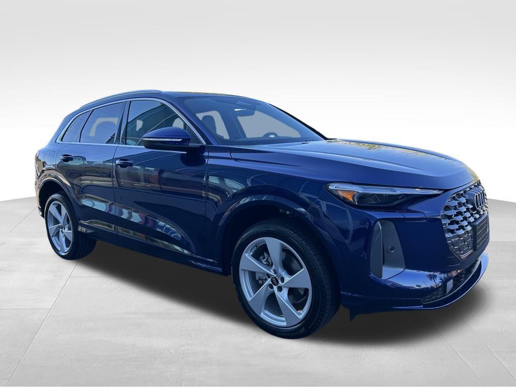 new 2025 Audi Q5 car, priced at $56,566