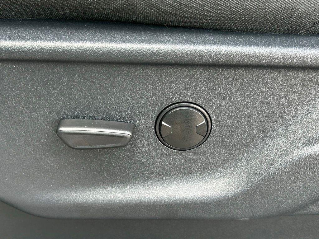 used 2025 Ford F-150 car, priced at $41,525
