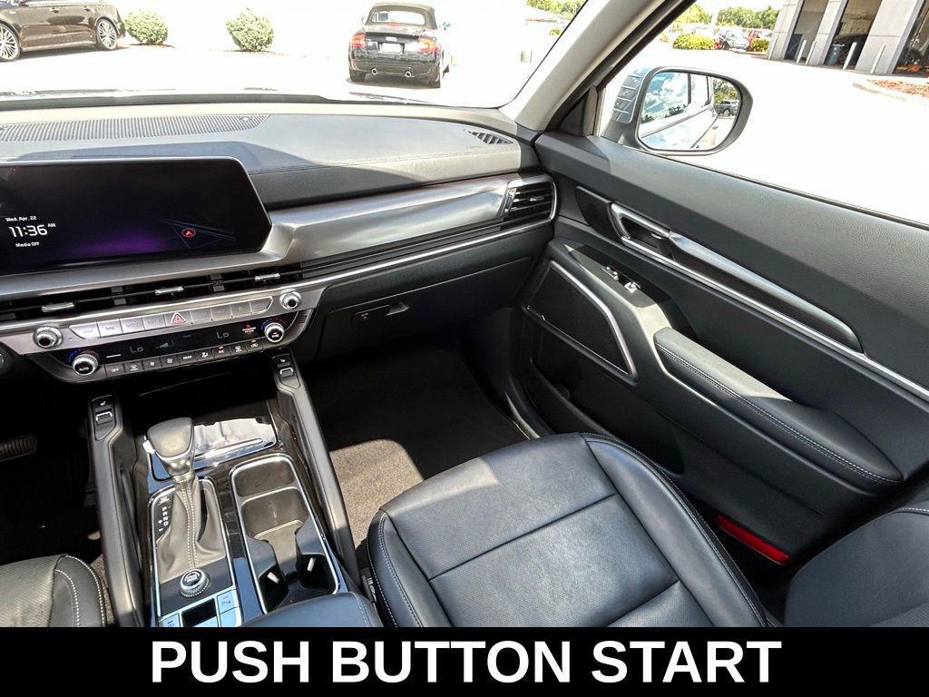 used 2025 Kia Telluride car, priced at $31,122