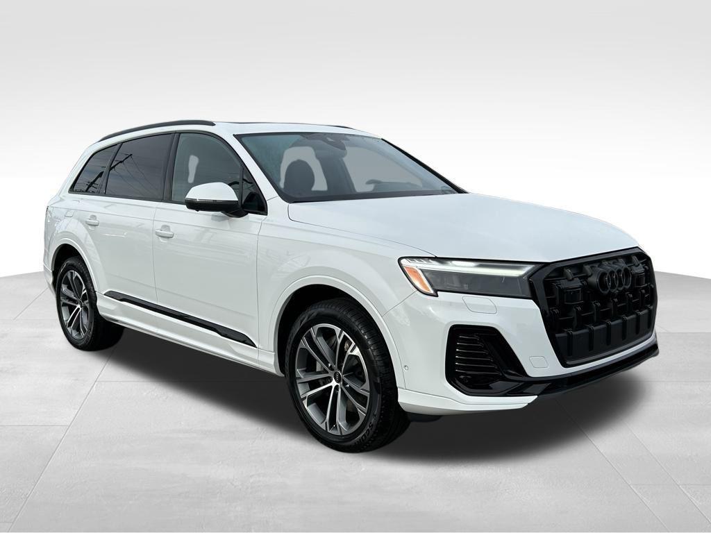 new 2026 Audi Q7 car, priced at $64,667