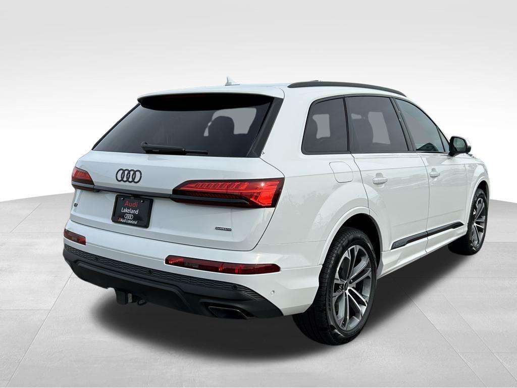 new 2026 Audi Q7 car, priced at $64,667
