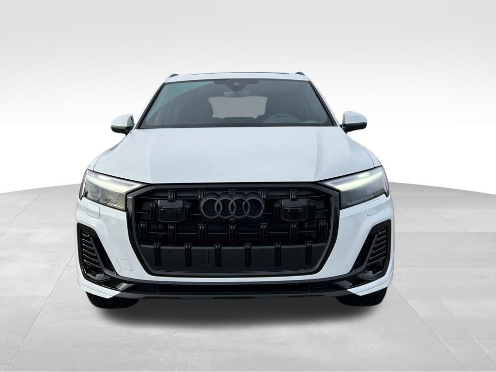 new 2026 Audi Q7 car, priced at $64,667