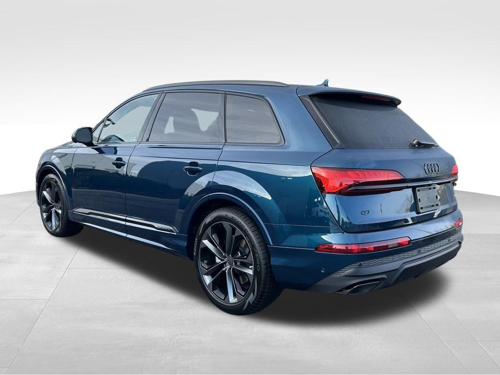new 2026 Audi Q7 car, priced at $78,485