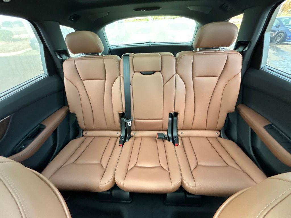 new 2026 Audi Q7 car, priced at $78,485