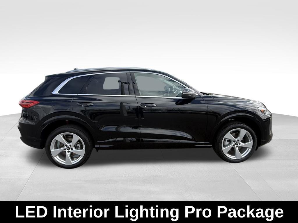 new 2025 Audi Q5 car, priced at $51,388