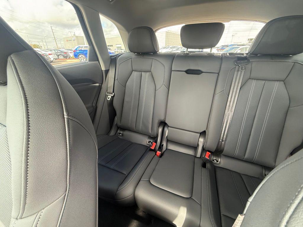new 2025 Audi Q5 car, priced at $54,264