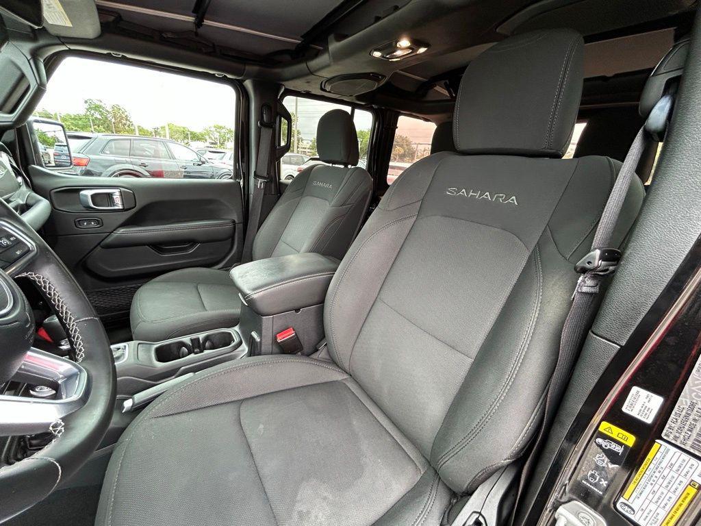 used 2022 Jeep Wrangler Unlimited car, priced at $34,999