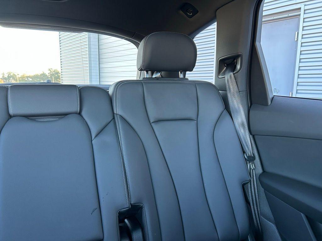 used 2025 Audi Q7 car, priced at $58,991
