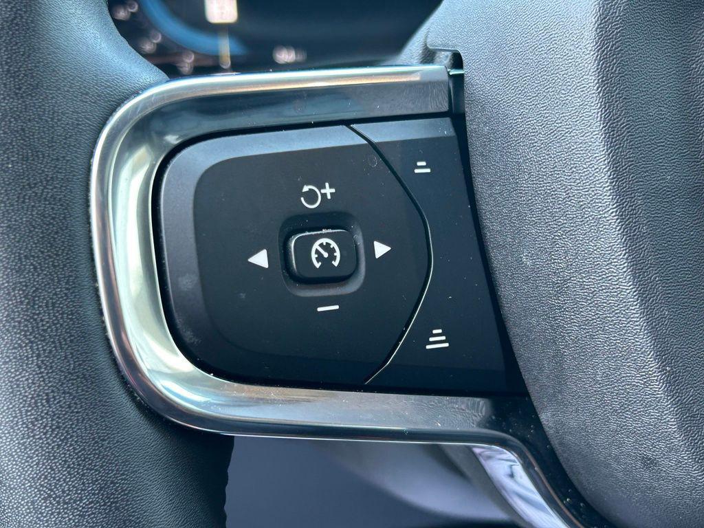 used 2023 Volvo XC40 car, priced at $26,994