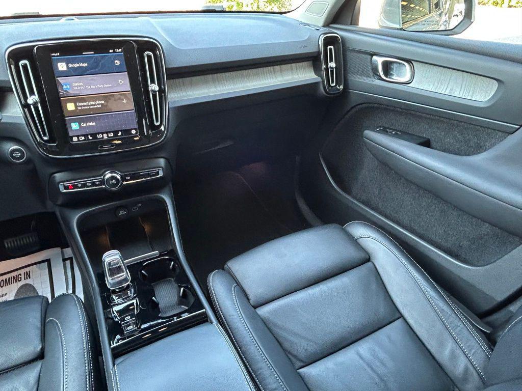 used 2023 Volvo XC40 car, priced at $26,994