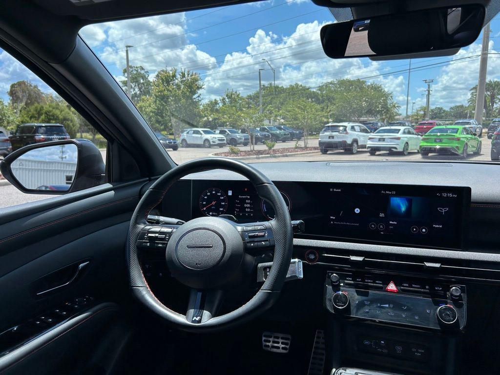 used 2025 Hyundai TUCSON Hybrid car, priced at $30,171