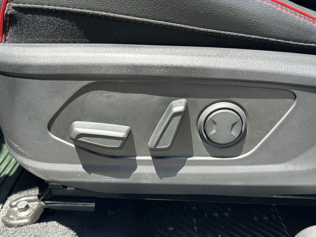 used 2025 Hyundai TUCSON Hybrid car, priced at $30,171