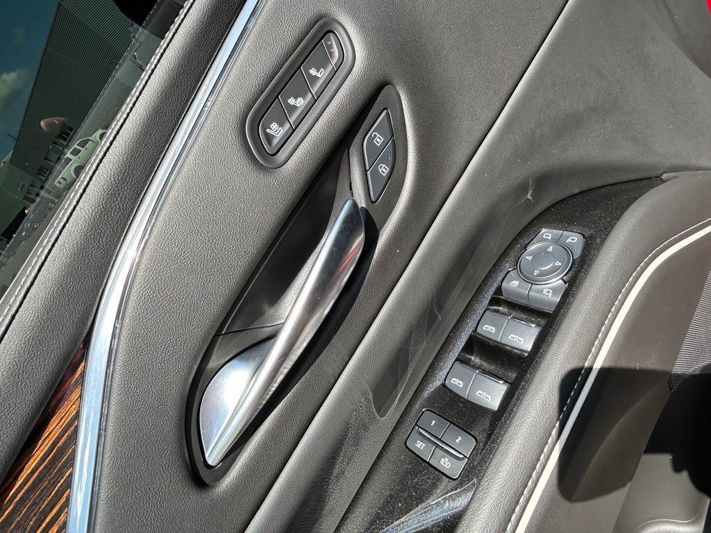 used 2024 Cadillac Escalade ESV car, priced at $79,834