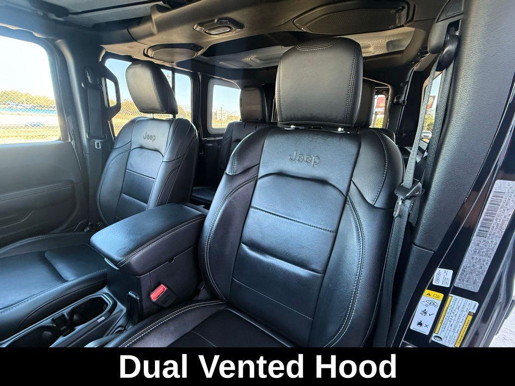 used 2019 Jeep Wrangler Unlimited car, priced at $27,393