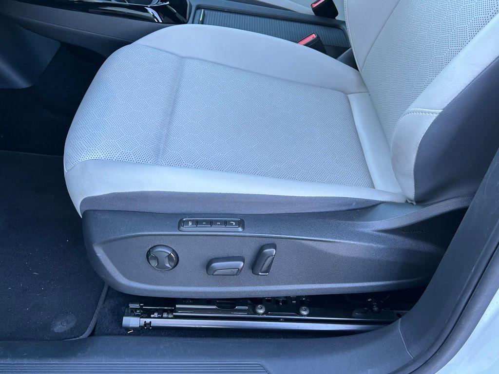 used 2021 Volkswagen ID.4 car, priced at $19,491