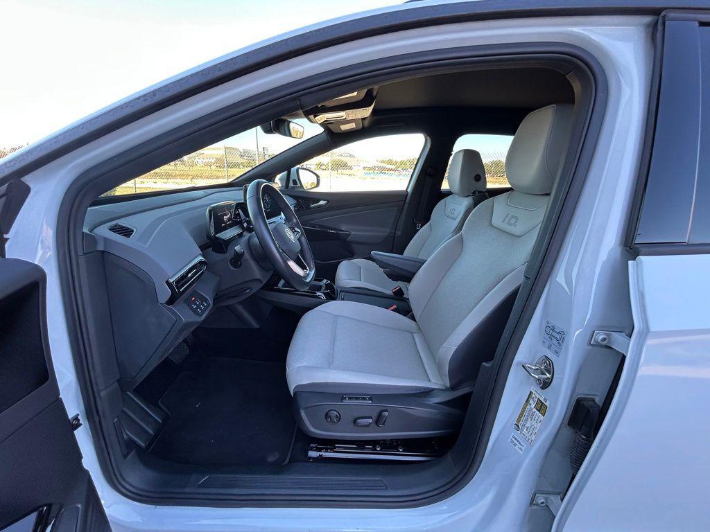 used 2021 Volkswagen ID.4 car, priced at $19,491