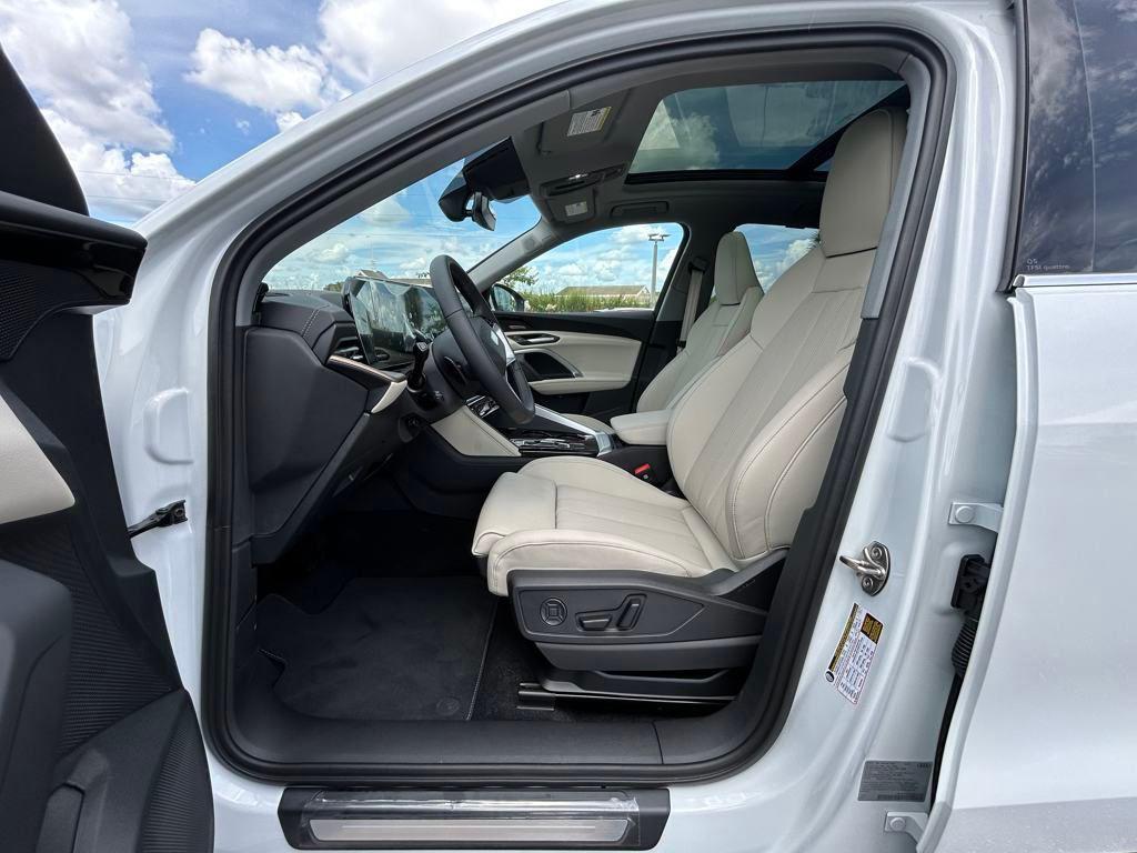 new 2025 Audi Q5 car, priced at $55,660