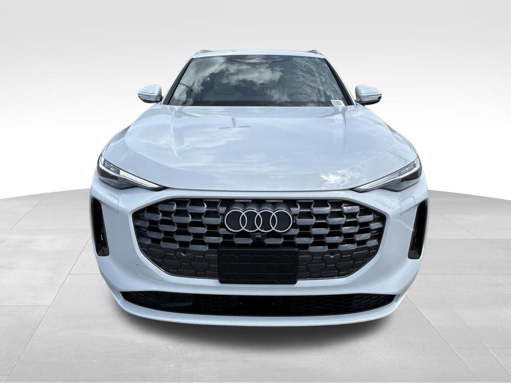 new 2025 Audi Q5 car, priced at $55,660