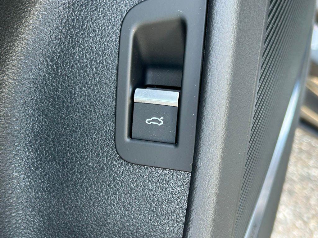 new 2025 Audi RS Q8 car, priced at $144,850